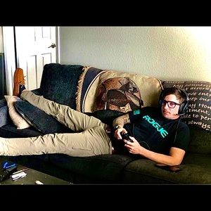 Meet your Posher, Casey